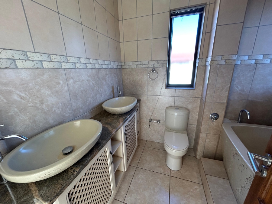 2 Bedroom Property for Sale in Xanadu Eco Park North West